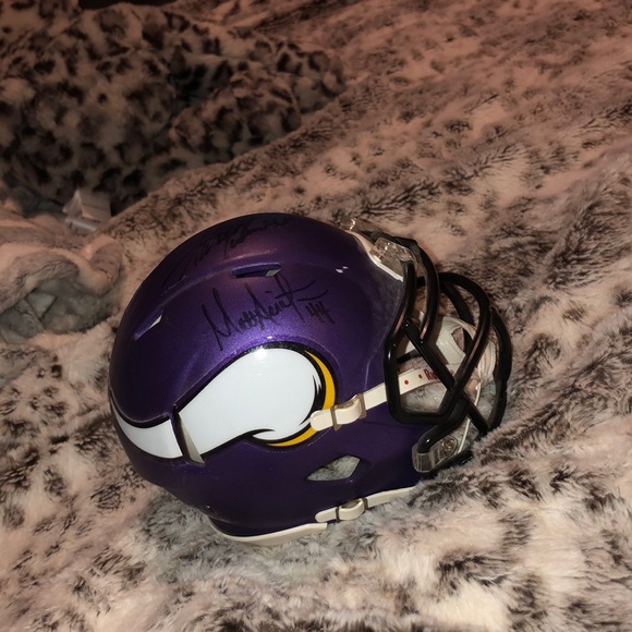 SIGNED MINNESOTA VIKINGS MINI HELMET - Picture 3 of 3